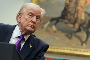 FT: Tramp planira da ublaži neke carine na robu od čelika i...