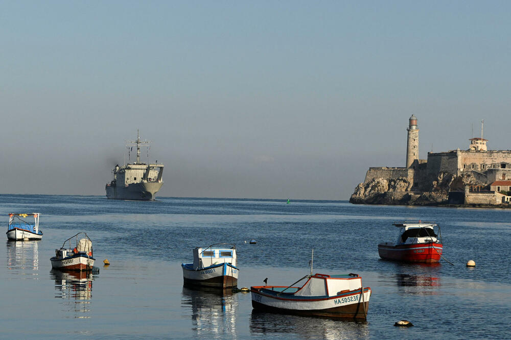 <p>Uprkos američkom naftnom embargu i isključenjima struje, u Havani se život odvija normalno. To bi uskoro moglo da se promijeni</p>