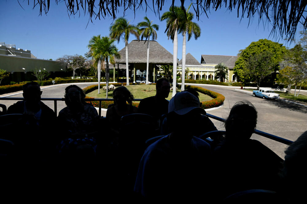 <p>Uprkos američkom naftnom embargu i isključenjima struje, u Havani se život odvija normalno. To bi uskoro moglo da se promijeni</p>