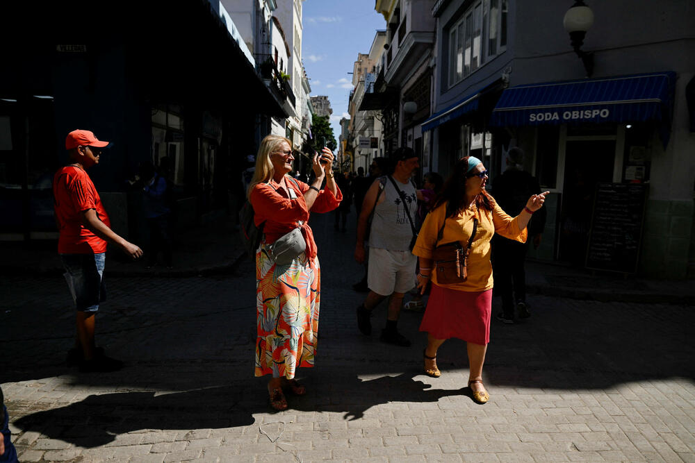 <p>Uprkos američkom naftnom embargu i isključenjima struje, u Havani se život odvija normalno. To bi uskoro moglo da se promijeni</p>