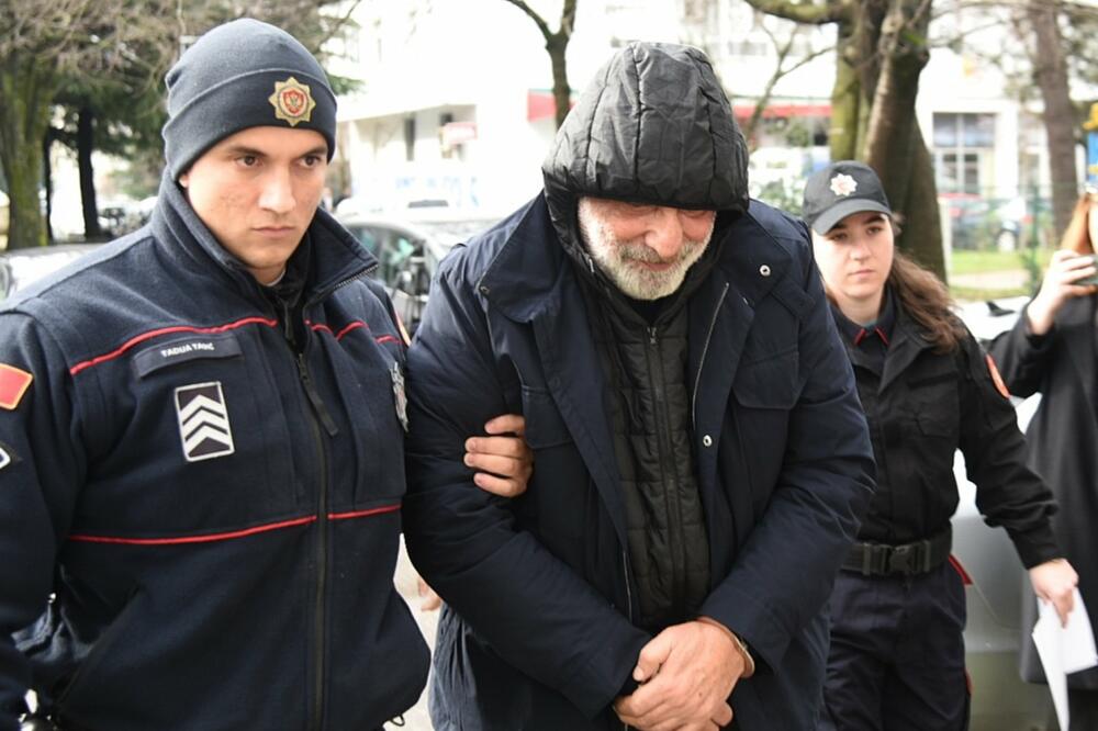 Privođenje Barovića, Foto: Luka Zeković