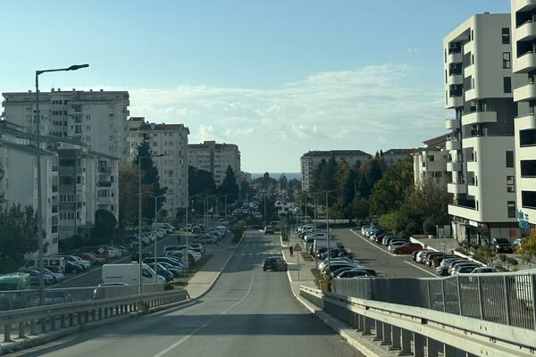 Opština da prekine ćutnju o zločinima: Zeković o odbijanju...