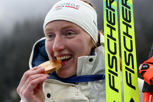 Maren Kirkajde zlato u biatlon sprintu