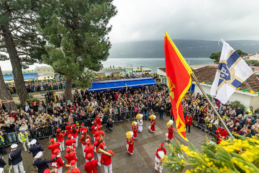 <p>"Domaćini na novskoj rivijeri goste su dočekali sa ribom, vinom, priganicama i roštulama, iskazujući gostoprimstvo po kojem je Herceg Novi poznat", kazali su iz lokalne samouprave</p>