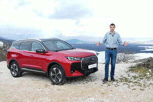 Za volanom: Redizajnirani Chery Tiggo 7 Pro na testu