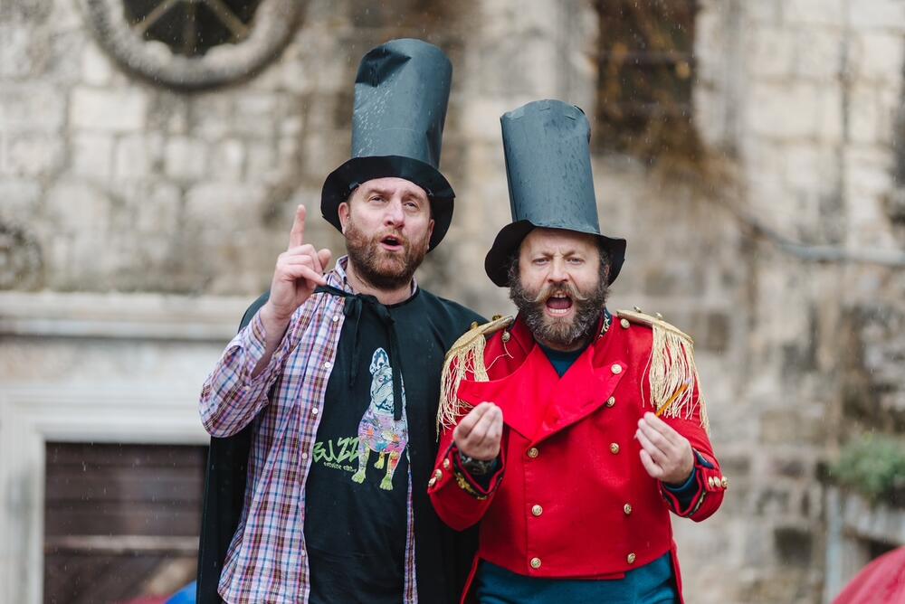 <p>Ovogodišnji optuženi predstavljen je kao Trojanski kentaur</p>