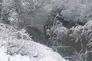 Vozilo sletjelo u rijeku, četiri osobe transportovane u...