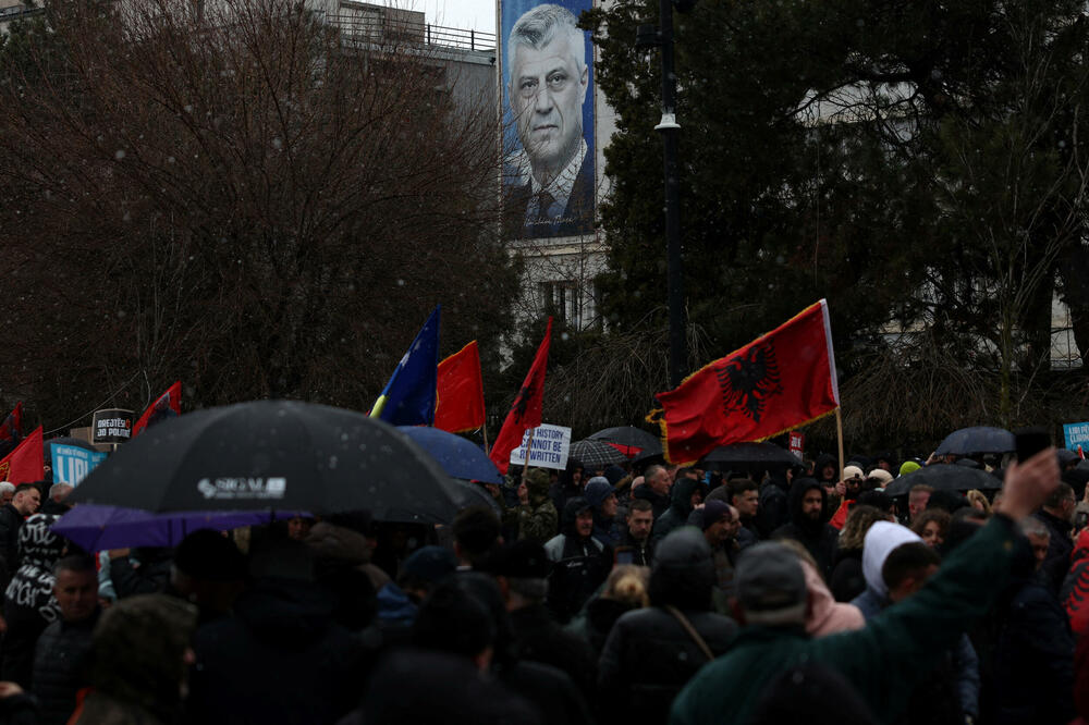 Sa protesta u Prištini, Foto: REUTERS