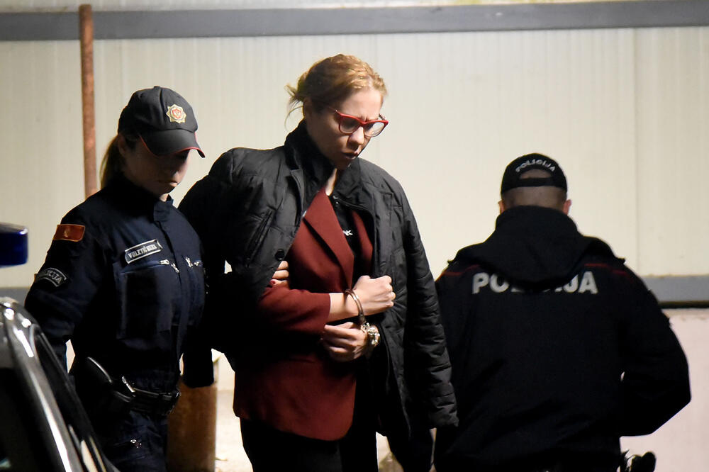 Dovođenje Bratić na saslušanje, Foto: Luka Zeković