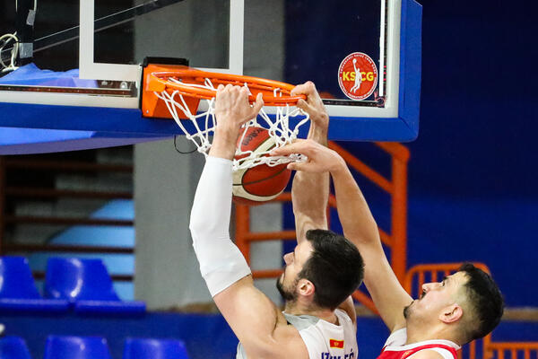 Lovćen odličan 20 minuta, Budućnost u nastavku dodala gas i...