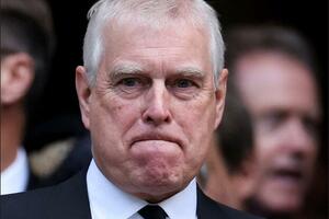 Mediji: Bivši britanski princ Endru uhapšen zbog navoda da je...