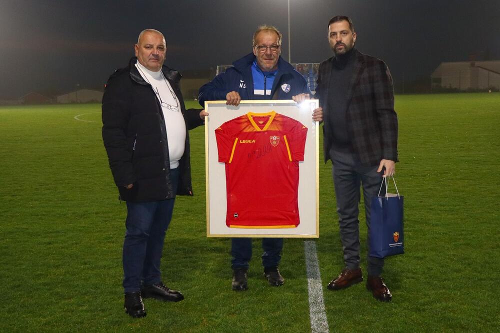 <p>Davne 1657, za vrijeme Mletačke republike, 15-ak crnogorskih porodica, uglavnom Crmničana, pet godina je čekalo na red da se ukrca na brod u Kotoru i domogne se istarske obale</p>