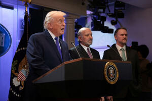 Tramp uvodi dodatne globalne carine od 10 odsto