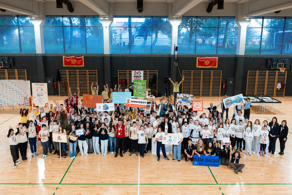 <p>Ovogodišnja tema &bdquo;UNEARTHED&ldquo; vodila je učesnike kroz istraživanje i otkrivanje tragova iz prošlosti, uz primjenu savremenih tehnologija u arheološkim i naučnim istraživanjima</p>