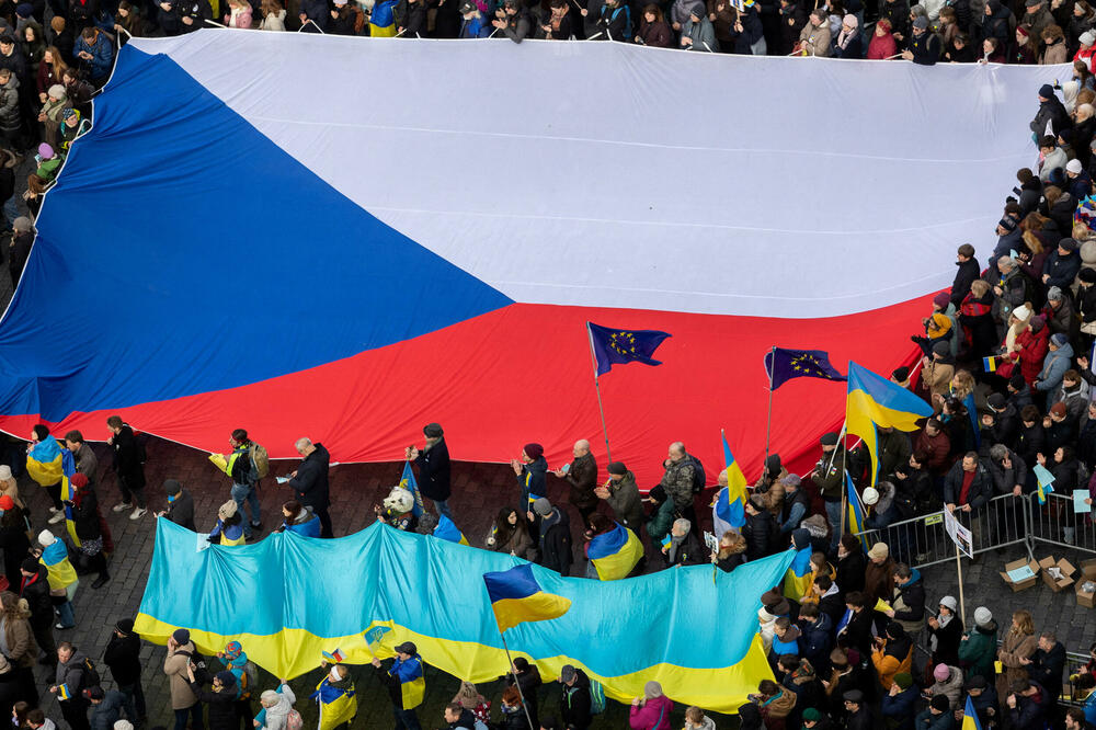 Sa protesta podrške  Ukrajini u Pragu, Foto: REUTERS