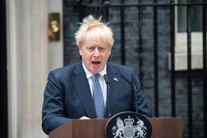 Bivši britanski premijer Džonson zatražio slanje neborbenih snaga...
