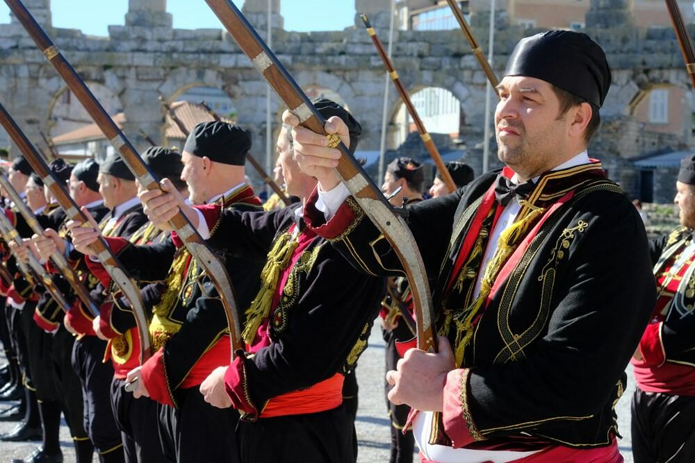 <p>Svečano obilježavan jubilej - trideset godina djelovanja Bratovštine iz Pule i tri decenije proslave Tripundanskih svečanosti u tom istarskom gradu</p>