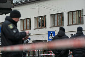 U eksplozijama na zapadu Ukrajine poginuo policajac, sumnja se na...