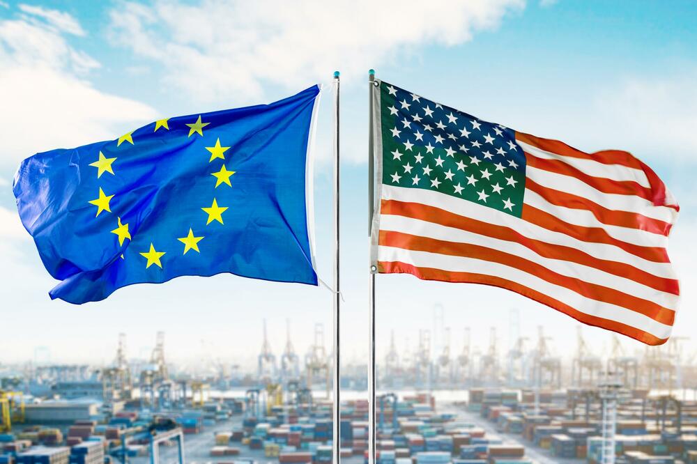 Zastave EU i SAD (Ilustracija), Foto: Shutterstock