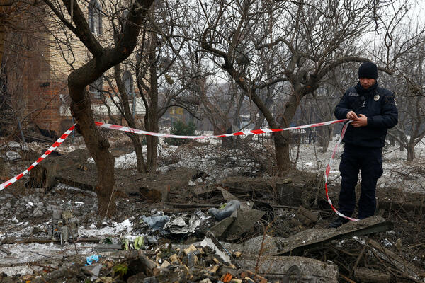 Rusija ispaljuje rakete i dronove na Ukrajinu: Mađarska prijeti...