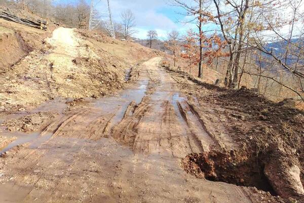Popravka puta ili blokada: Mještani Đurđevića Tare nezadovoljni...