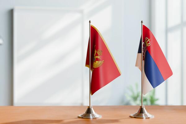 Dva oka, dva puta: dvadeset godina nakon razdvajanja