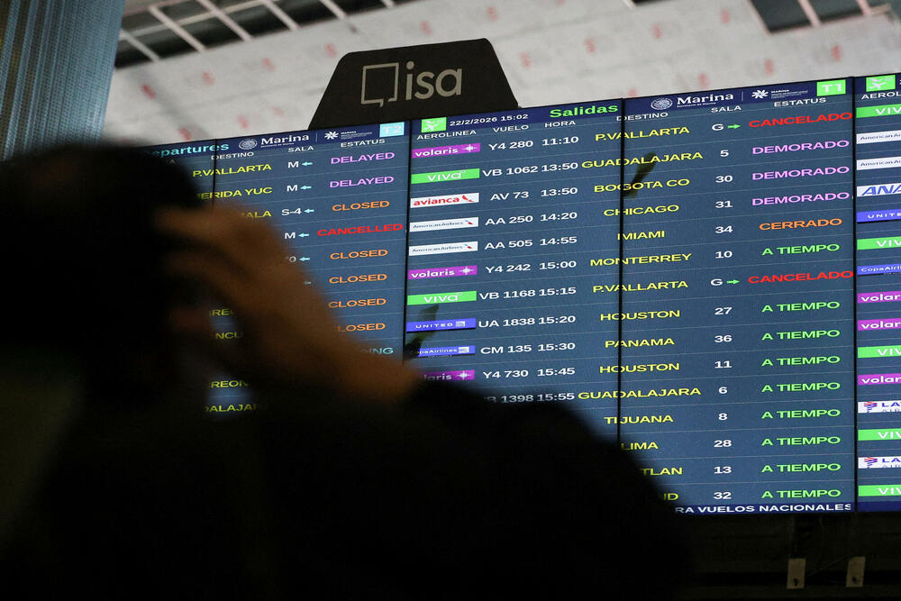 <p>U mnogim mjestima ulice su bile puste, pošto su lokalne vlasti pozvale stanovnike da ostanu u svojim domovima i potraže zaklon</p>