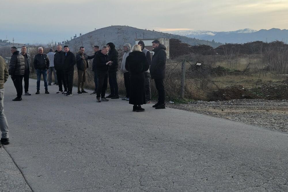 UŽIVO Grupa mještana Botuna protestuje protiv izgradnje...