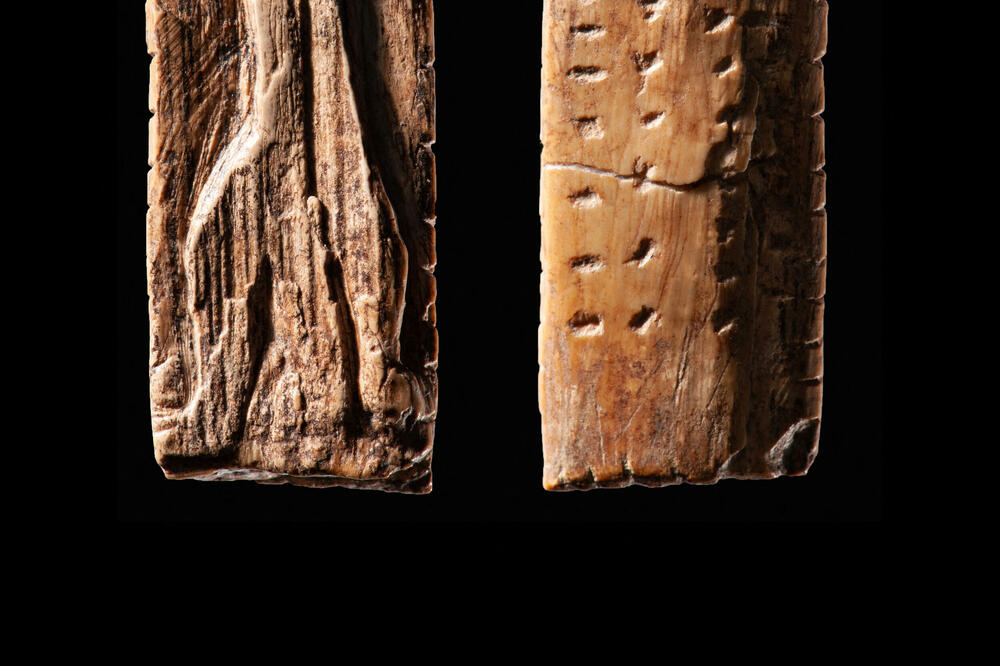 Figurina Adorant, Foto: Reuters