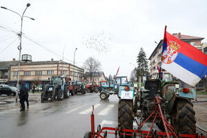 Blokade širom Srbije: Poljoprivrednici traže veće subvencije i...