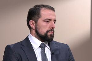 Da li će Bratić biti ukinut kućni pritvor i uklonjena nanogica,...