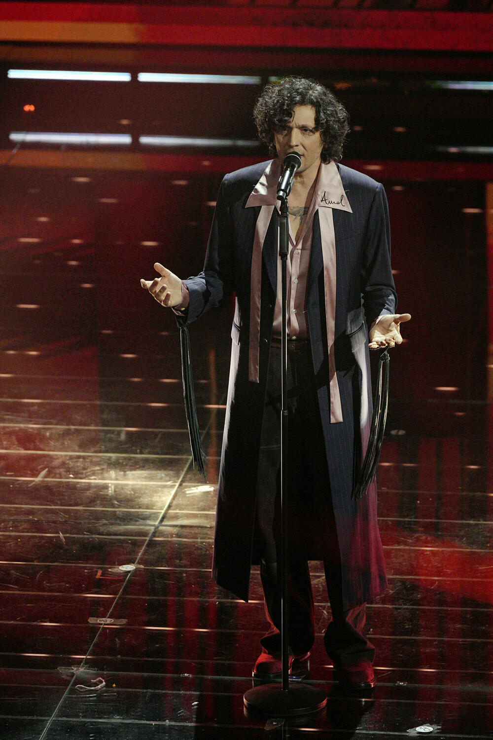 <p>Festival se odvija u legendarnom Teatro Ariston u Sanremu, a sve nastupe pratila je publika širom Italije i Evrope</p>