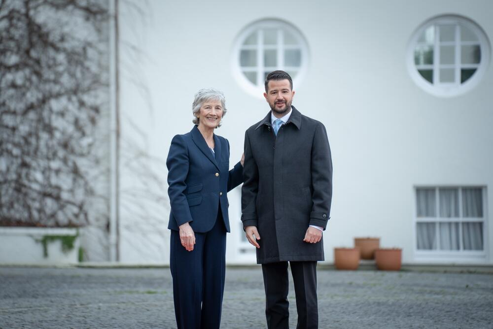 <p>Predsjednik Crne Gore Jakov Milatović se sa irskom koleginicom Ketrin Konoli u Dablinu, u okviru zvanične posjete Irskoj</p>