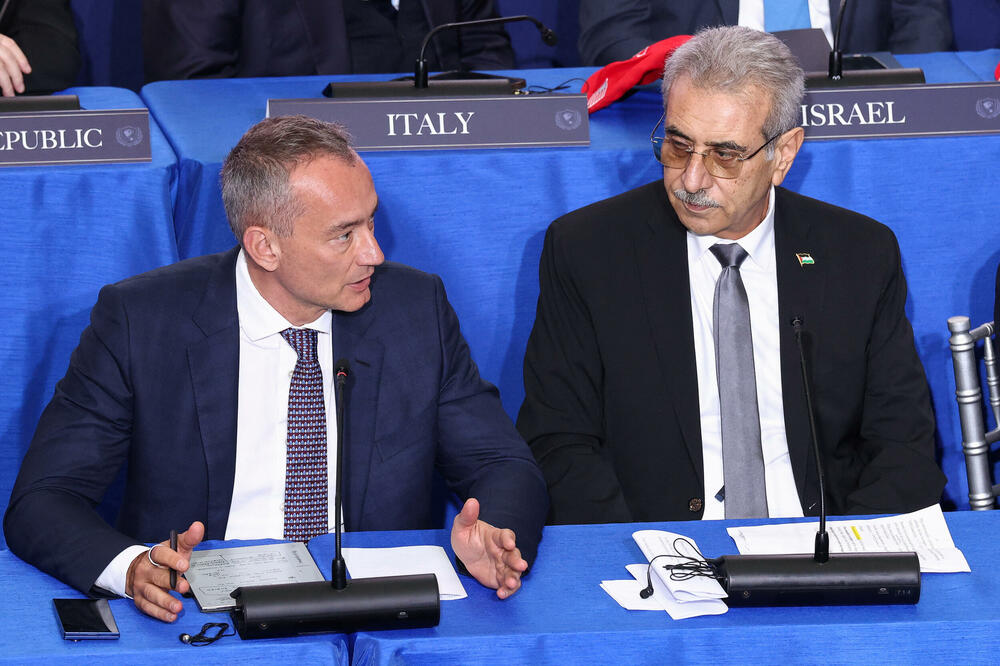 Nikolaj Mladenov (lijevo), Foto: REUTERS