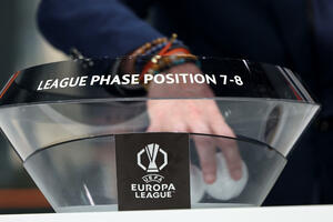 Italijanski derbi Roma - Bolonja u 1/8 finala Lige Evrope, Lil...