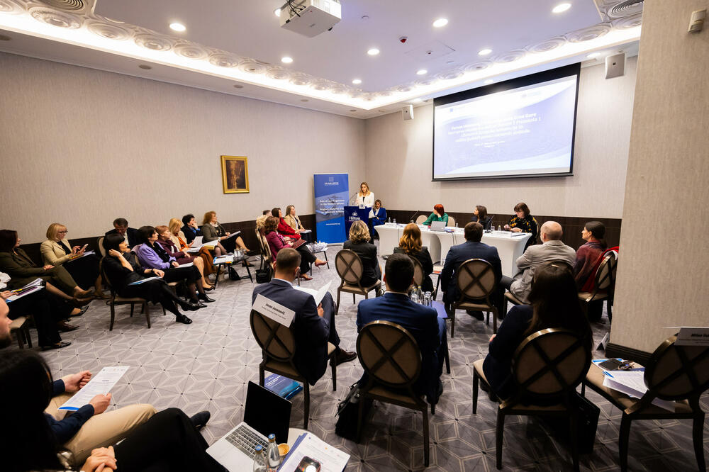 sa Foruma, Foto: AIRE Centar