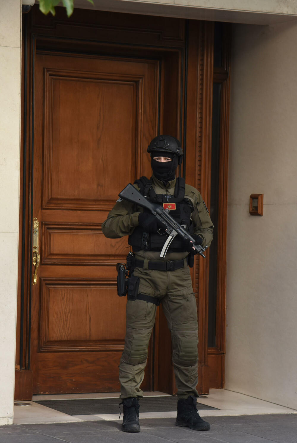 <p>Prema saznanjima Vijesti, inspektori će pretresti imovinu Aca Đukanovića</p>