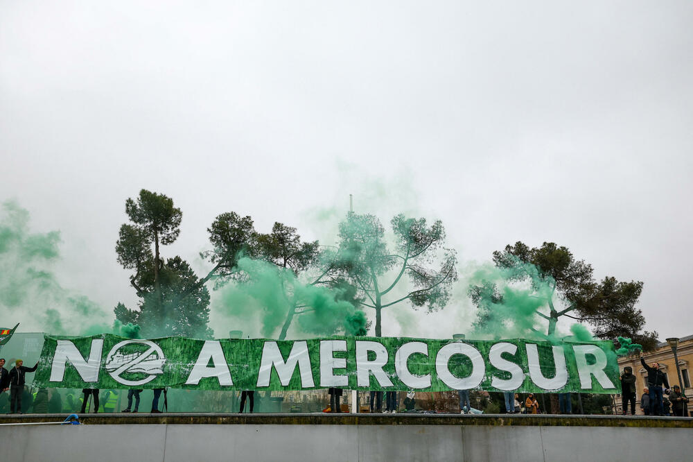 Protest protiv sporazuma u Madridu 11. februara, Foto: REUTERS
