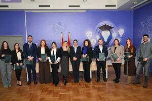 Skoro 350.000 eura za stipendije izvrsnosti za doktorska...