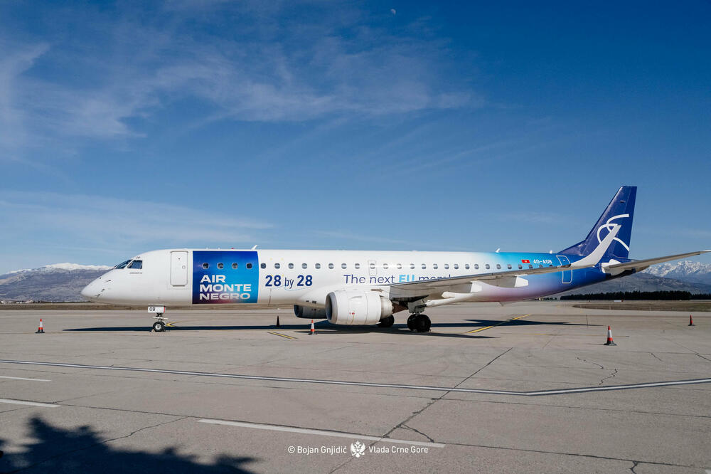 "Naredna članica EU": Avion kompanije Air Montenegro, Foto: Bojan Gnjidić/Vlada Crne Gore