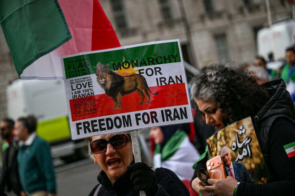 <p>Izrael saopštio da je pokrenuo "preventivni napad"</p>  <p>Iranski ministar vanjskih poslova Abas Aragči je rekao da je Iran "možda izgubio jednog ili dva komandanta". Takođe je naveo da je iranski vrhovni vođa, ajatolah Ali Hamnei, "živ", koliko je njemu poznato</p>