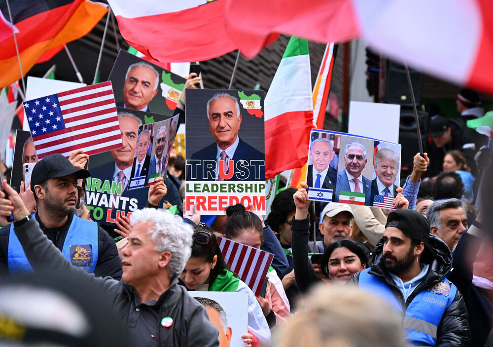 <p>Izrael saopštio da je pokrenuo "preventivni napad"</p>  <p>Iranski ministar vanjskih poslova Abas Aragči je rekao da je Iran "možda izgubio jednog ili dva komandanta". Takođe je naveo da je iranski vrhovni vođa, ajatolah Ali Hamnei, "živ", koliko je njemu poznato</p>