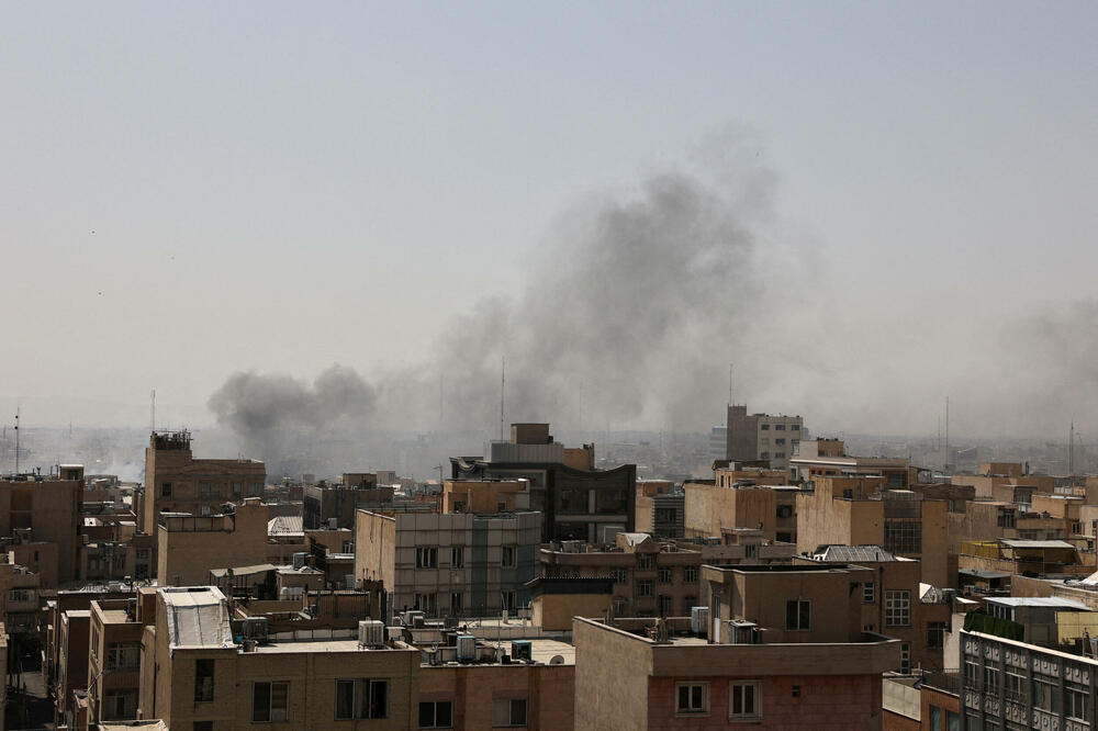 Dim nakon eksplozije u Teheranu, glavnom gradu Irana, Foto: Reuters