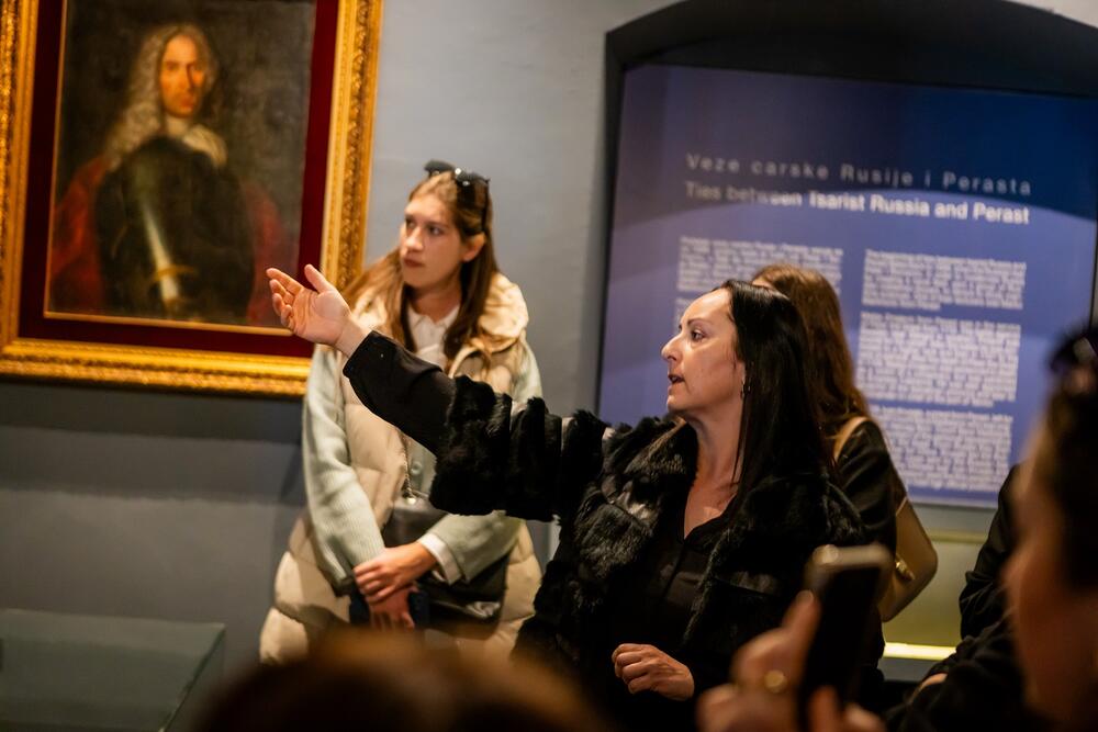 <p>Dan osnivanja i istovremeno 89 godina postojanja Muzeja grada Perasta, obilježen je juče u palati Bujović</p>