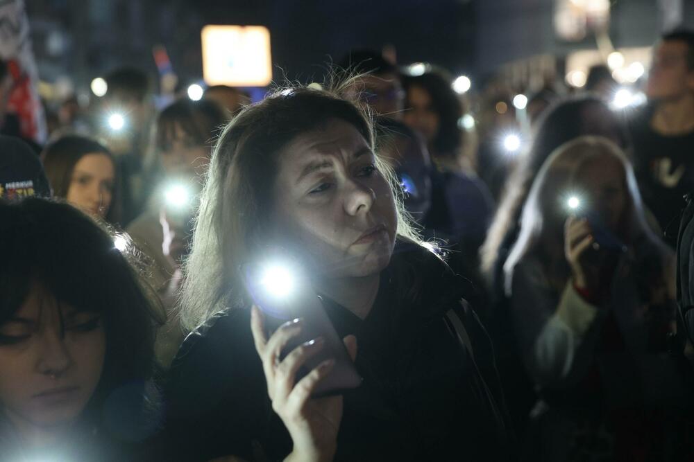 <p>Vučić je na Instagramu, reagujući na lutku, kazao da je "biti raspet na krst od najgorih u Srbiji - ponos i podstrek za još snažniju borbu"</p>