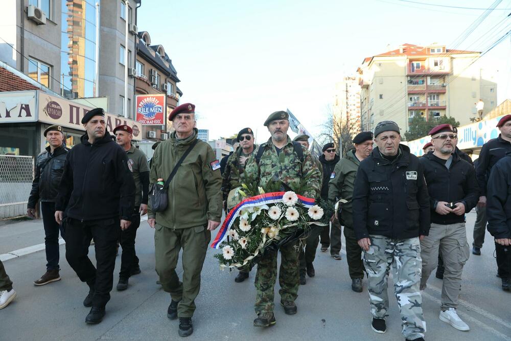 <p>Vučić je na Instagramu, reagujući na lutku, kazao da je "biti raspet na krst od najgorih u Srbiji - ponos i podstrek za još snažniju borbu"</p>