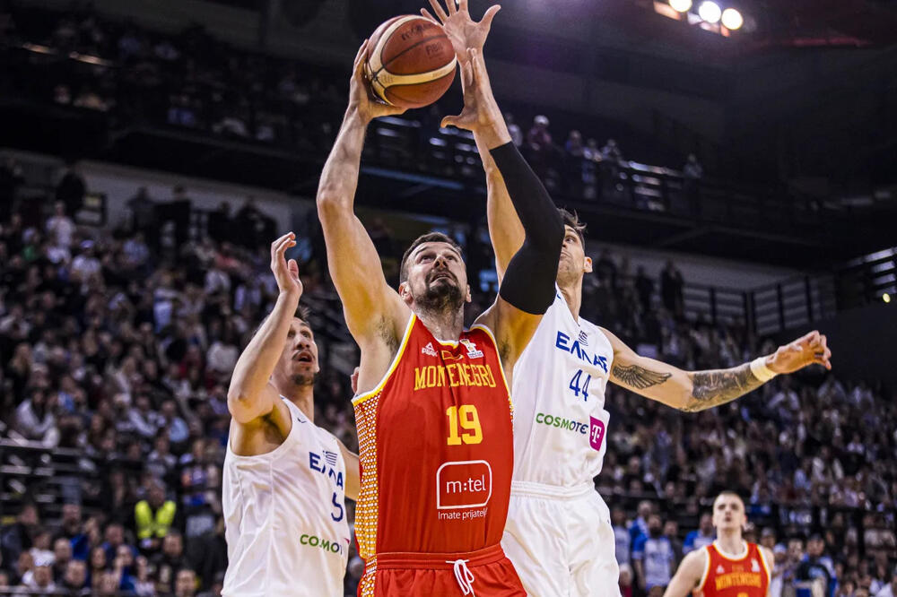 Zoran Nikolić je dominirao u prvoj utakmici, Foto: FIBA
