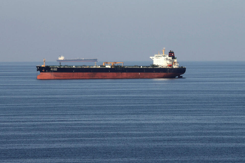 Naftni tanker prolazi kroz Ormuski moreuz, Foto: Reuters