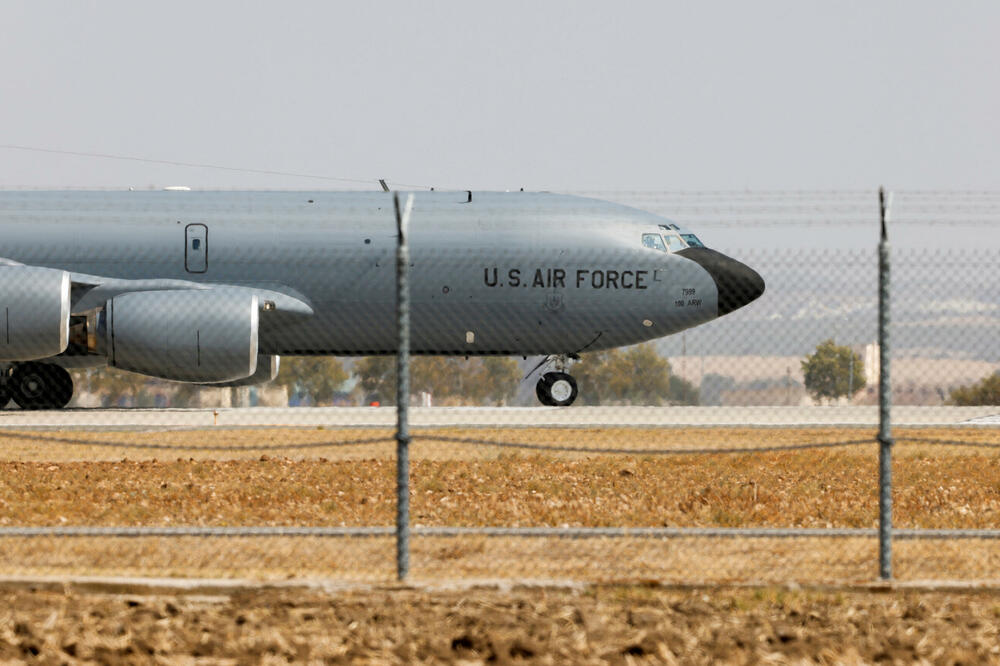 Američki Boing KC-135 &bdquo;stratotanker&ldquo; u vojnoj bazi na jugu Španije, Foto: Reuters