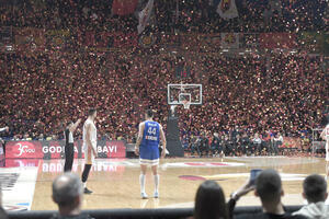 Velike oscilacije, čudne sudijske odluke i nestvarni bek...
